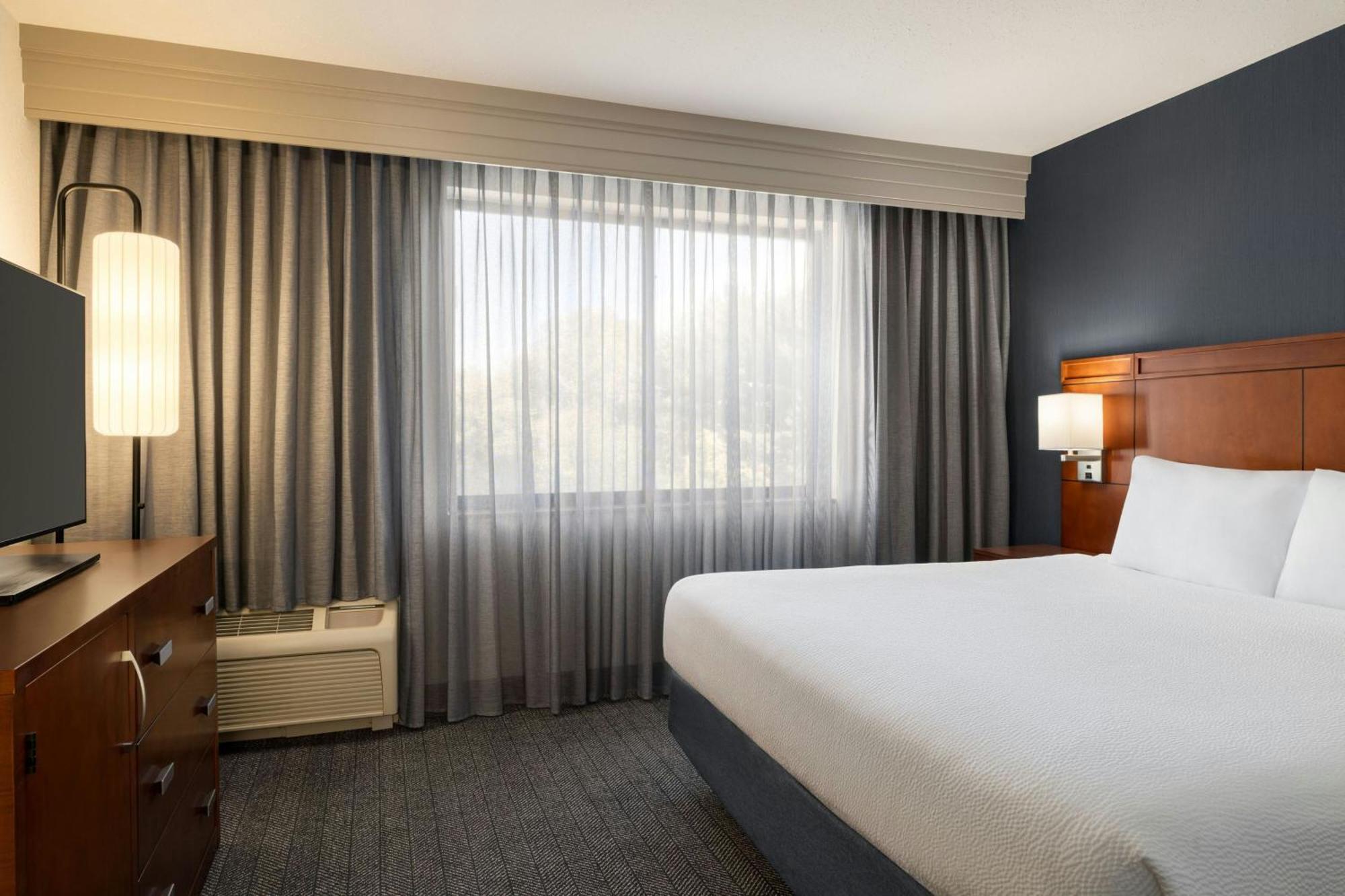 Hotel Courtyard Mt. Holly Westampton Esterno foto